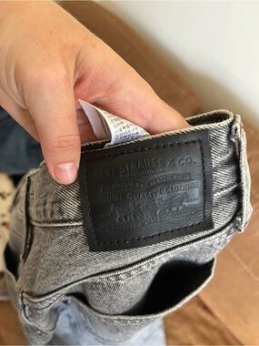 Levi's women’s Light Gray baggy dad Jeans